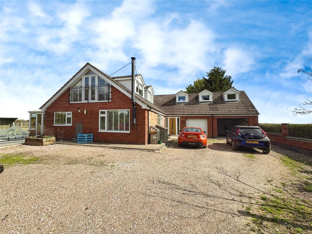 Main image of property: Aldercar Lane, Langley Mill, Nottingham, Derbyshire, NG16