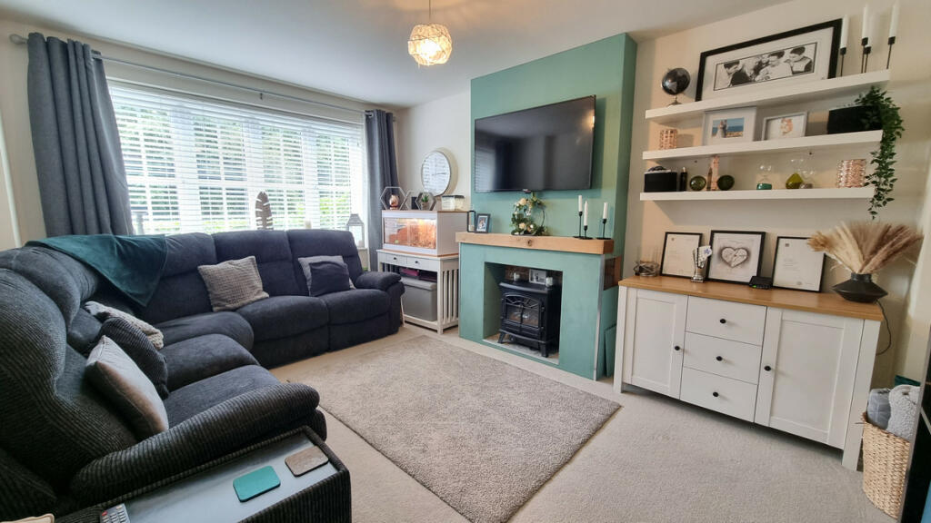 Additional property image - Moorhen Grove, Southam, CV47
