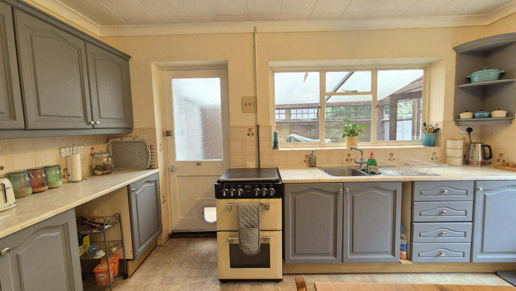 Additional property image - Sutcliffe Drive, Harbury, CV33