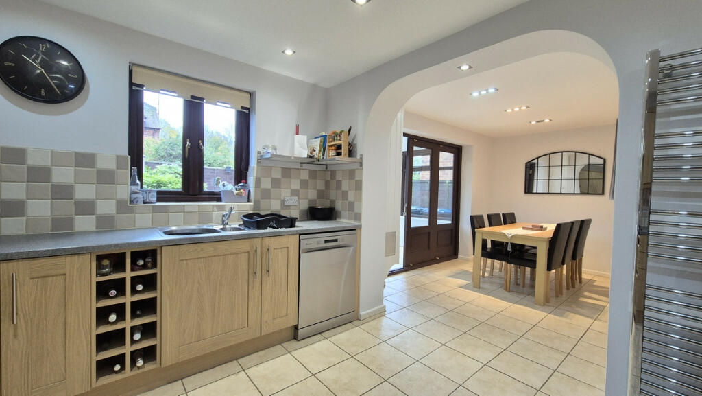 Additional property image - The Furrows, Southam, CV47