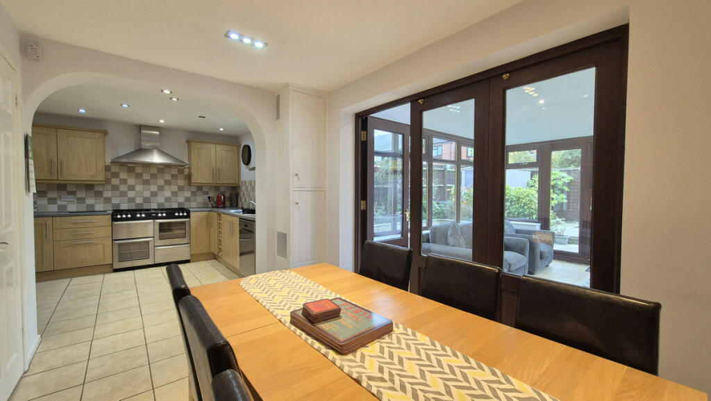 Additional property image - The Furrows, Southam, CV47