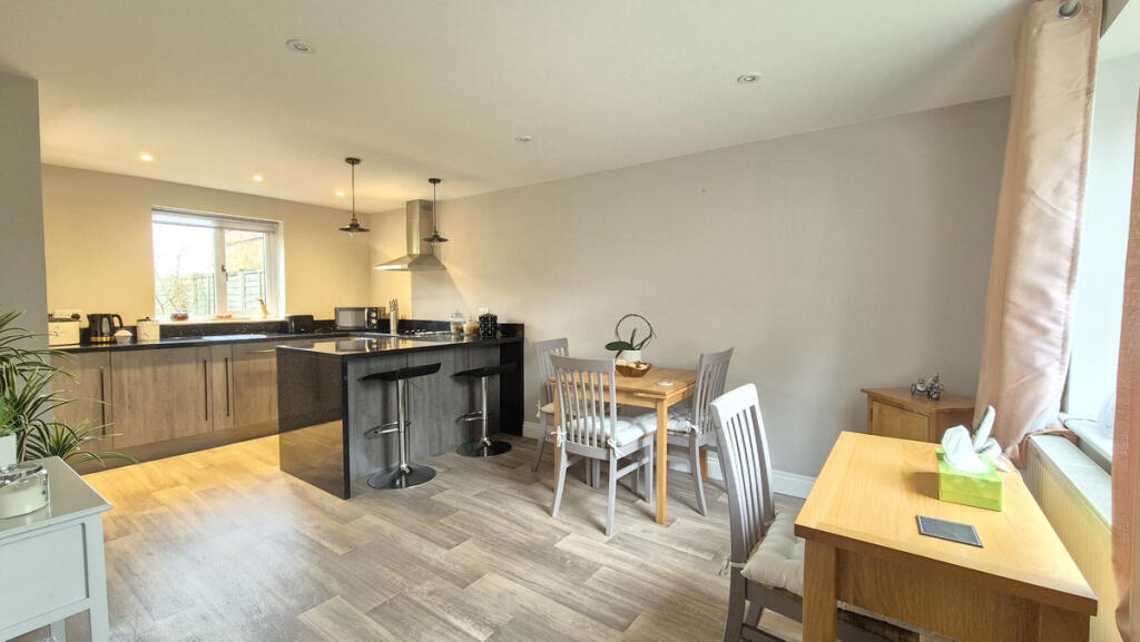 Additional property image - St Mary's Close, Priors Hardwick, CV47
