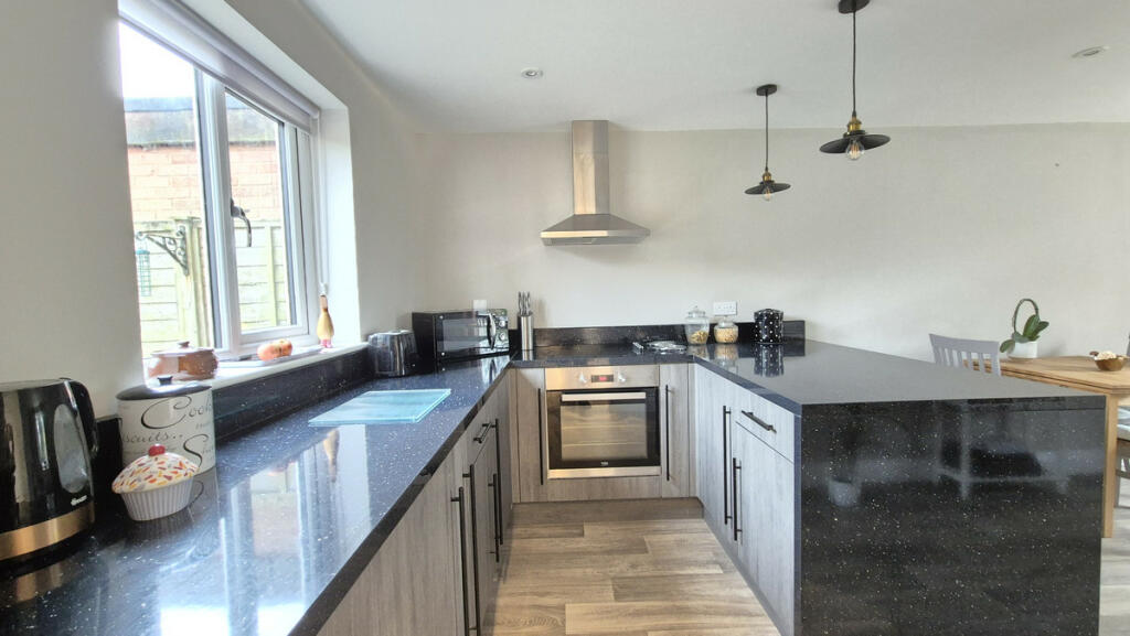 Additional property image - St Mary's Close, Priors Hardwick, CV47