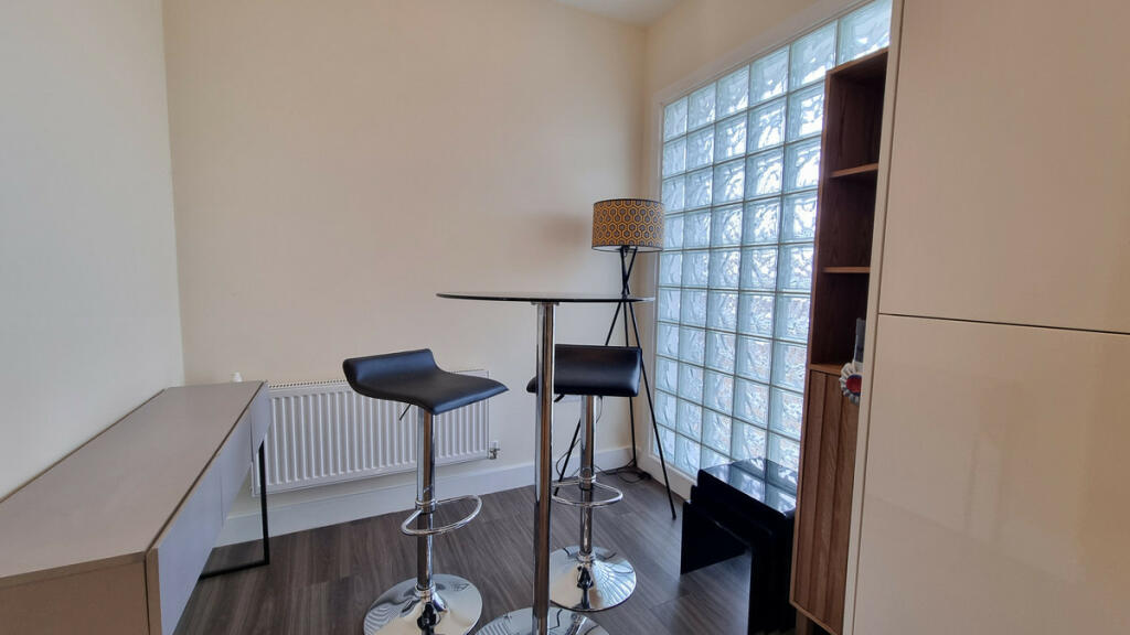 Additional property image - Mallard Close, Southam, CV47