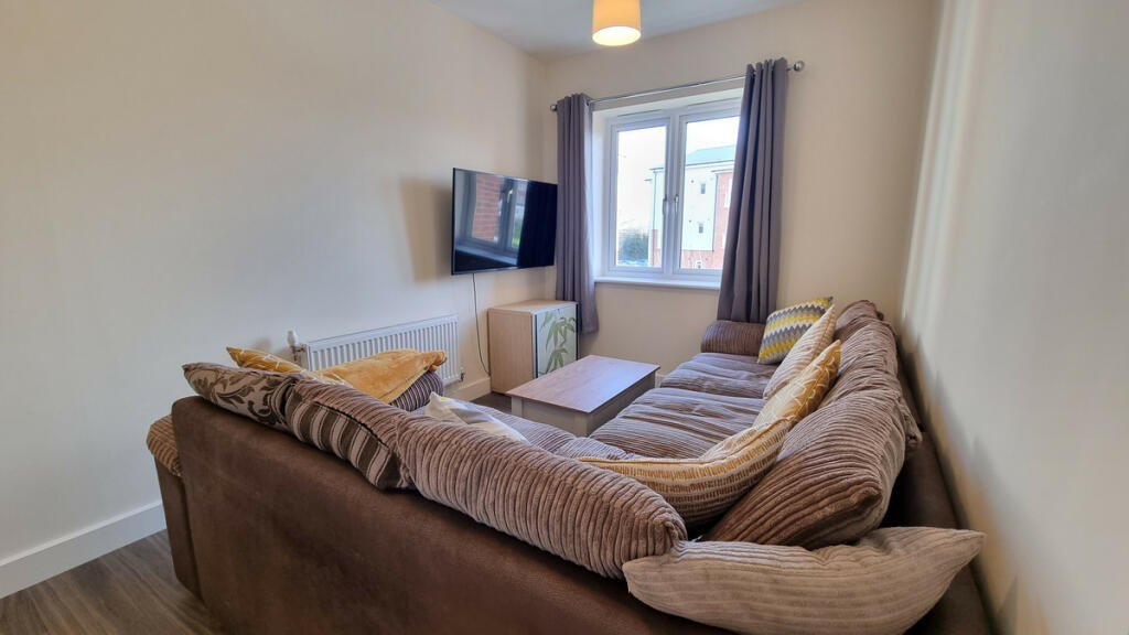 Additional property image - Mallard Close, Southam, CV47