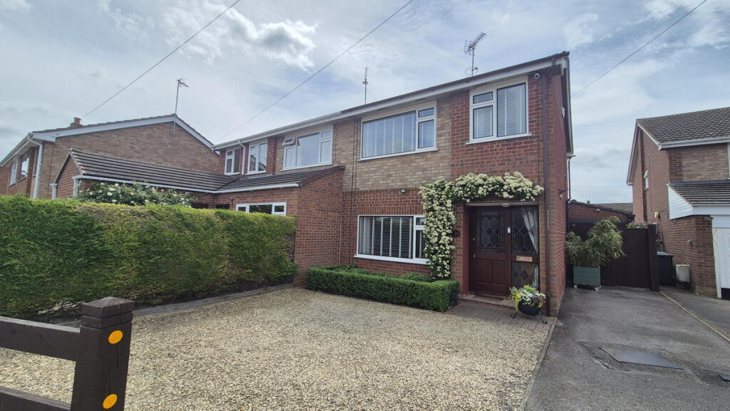 Main image of property: Lakin Drive, Bishops Itchington, CV47