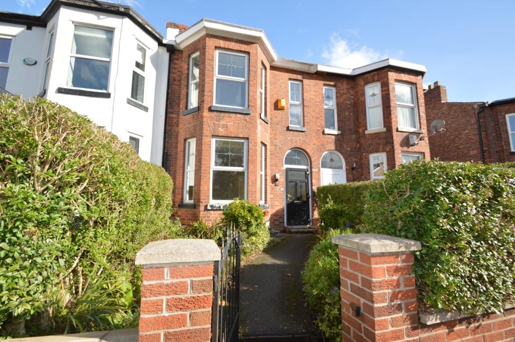 4 bedroom terraced house for sale in Mersey Road, Sale, M33