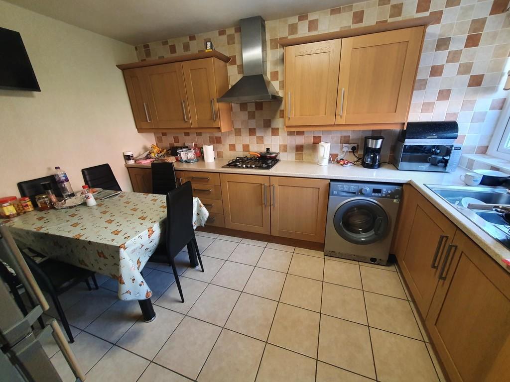 3 bedroom terraced house for sale in Wentworth Road, Yeovil, BA21