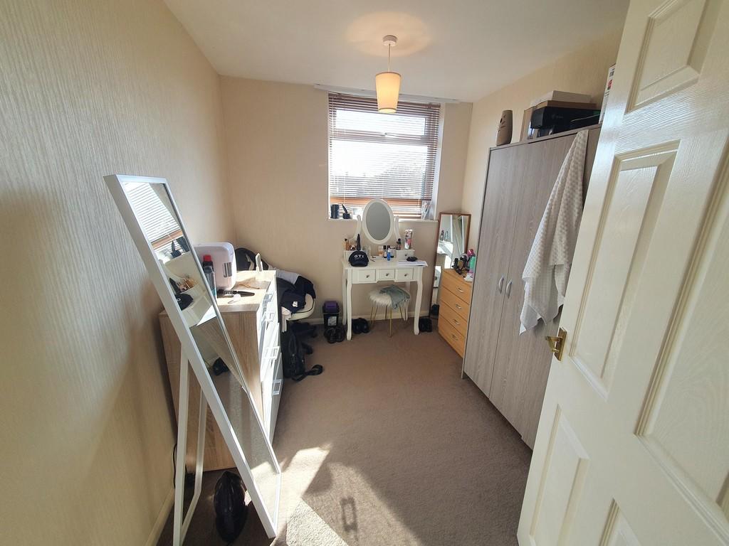 3 bedroom terraced house for sale in Wentworth Road, Yeovil, BA21