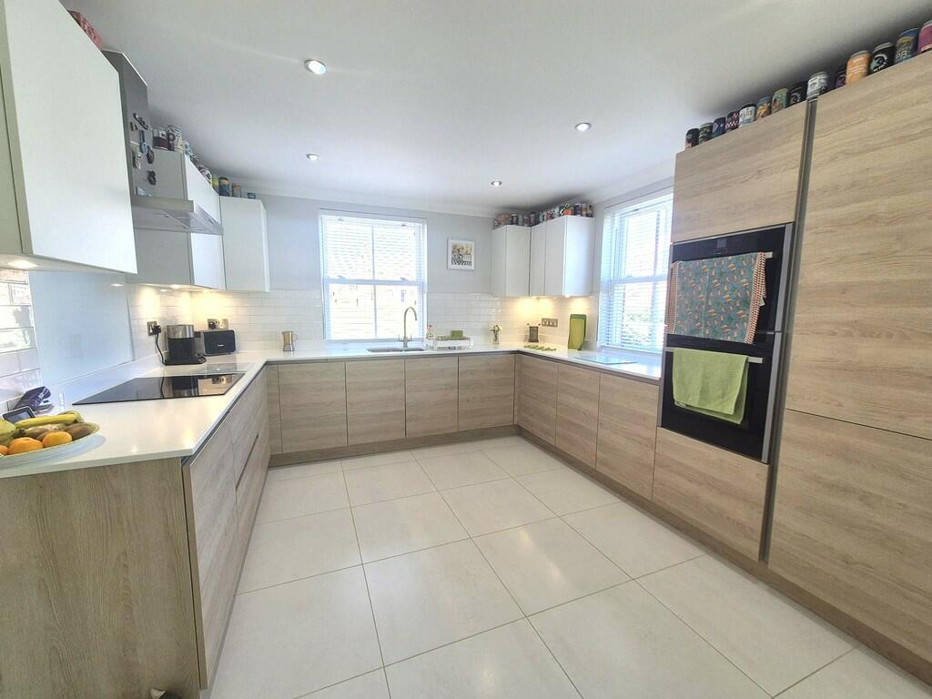 Additional property image - Wimble Stock Way, Yeovil