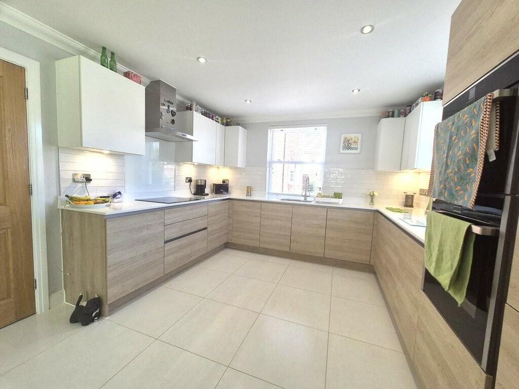 Additional property image - Wimble Stock Way, Yeovil