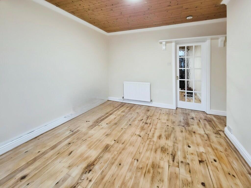 Additional property image - Woodland Grove, Yeovil