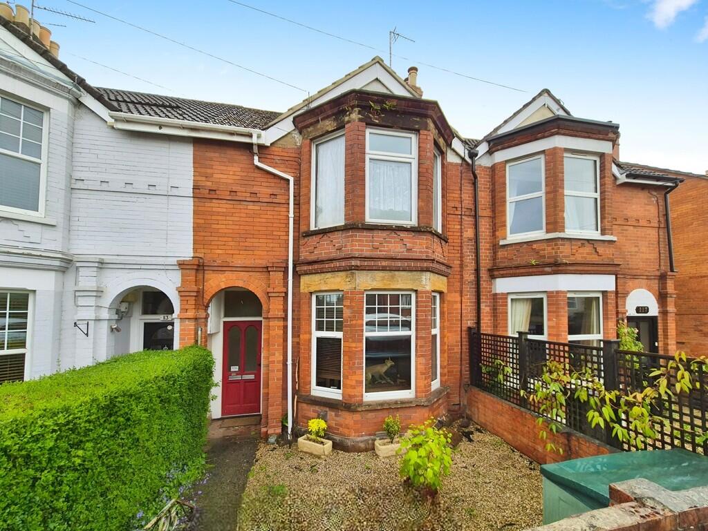 2 bedroom ground floor flat