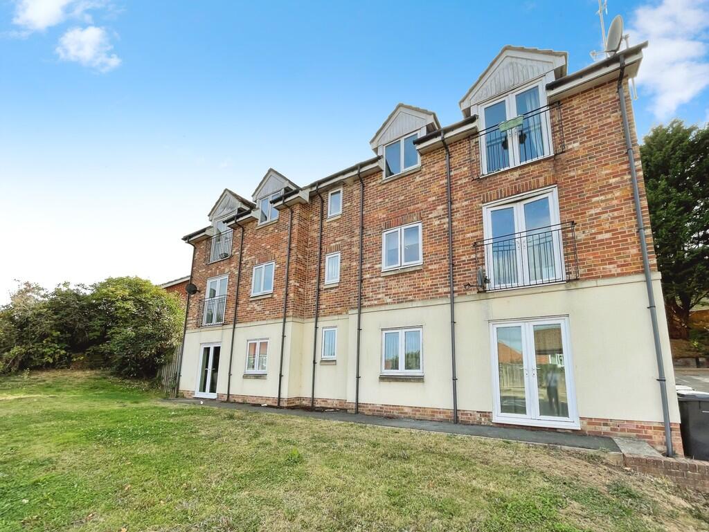 Main image of property: Flat 3 Seymour Court 