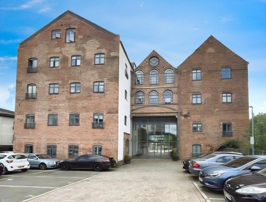 Main image of property: Wolverhampton Street, Walsall, West Midlands, WS2