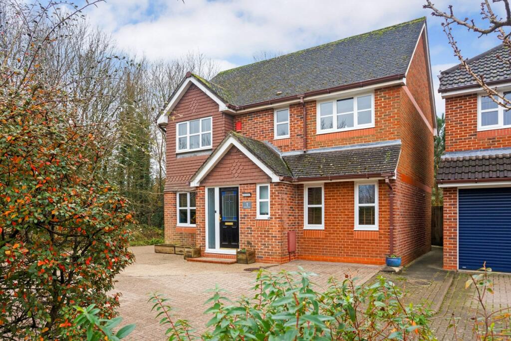Main image of property: Cissbury Close Horsham RH12