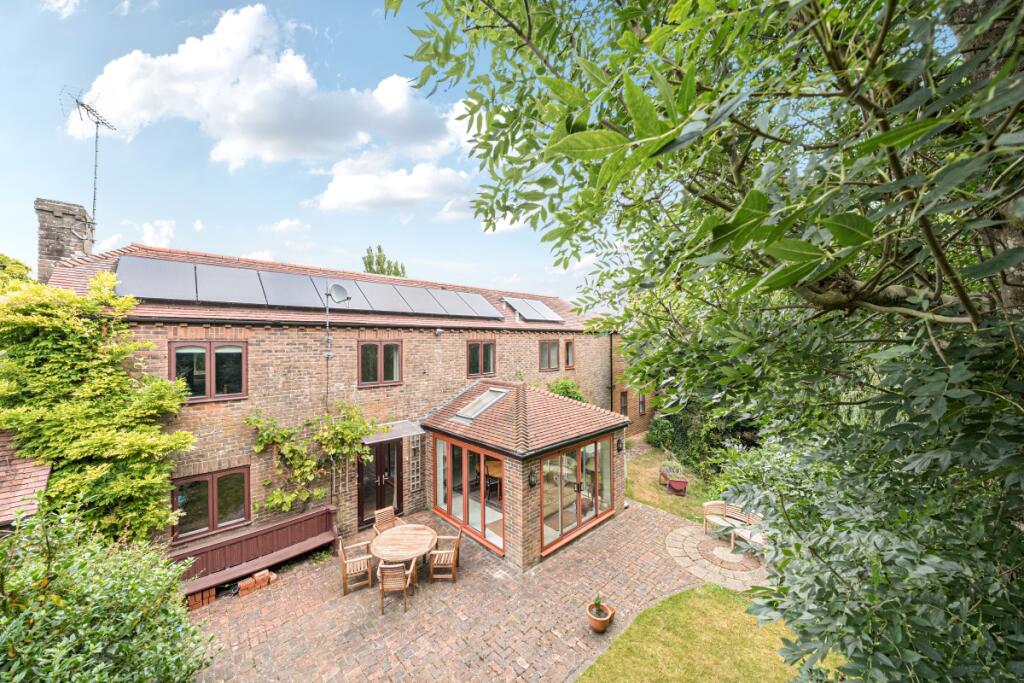 Main image of property: The Street Steyning BN44