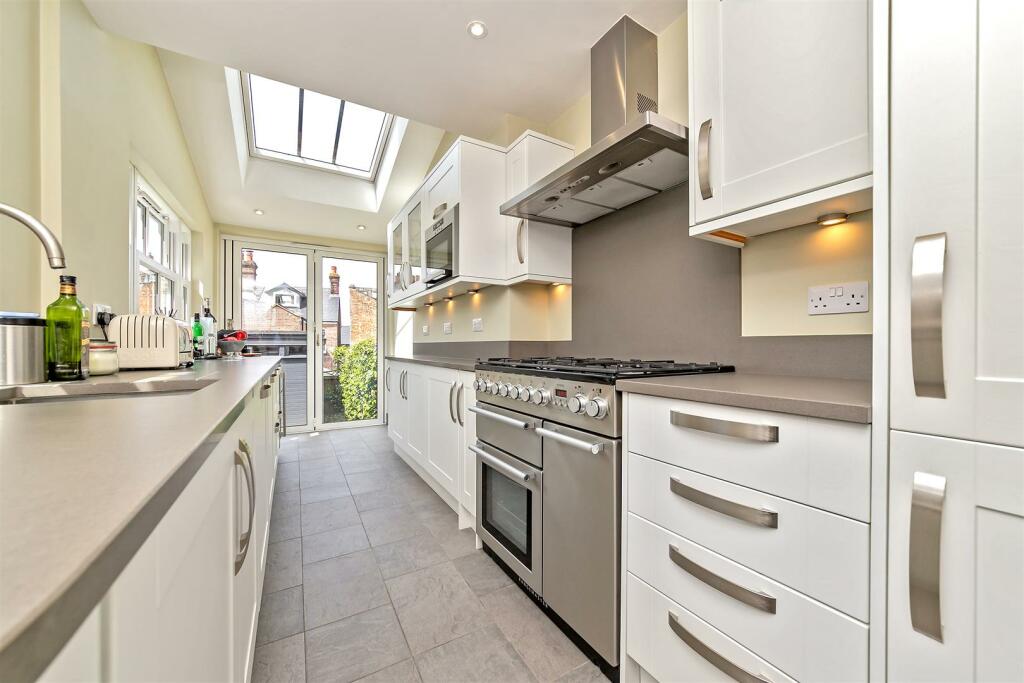 Additional property image - West View Road, St Albans