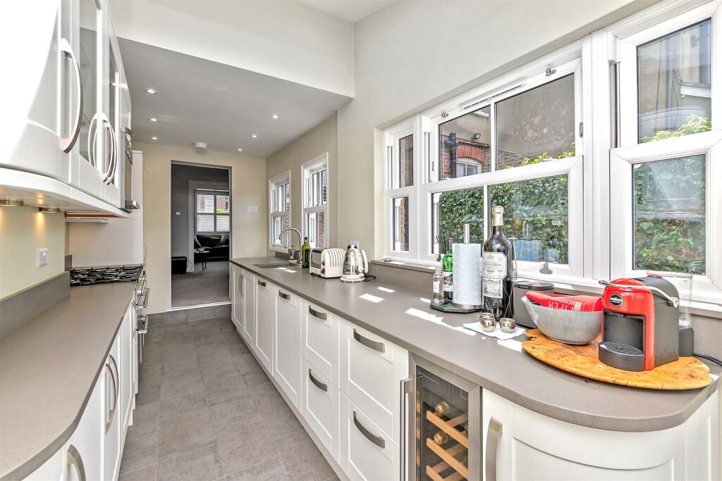 Additional property image - West View Road, St Albans