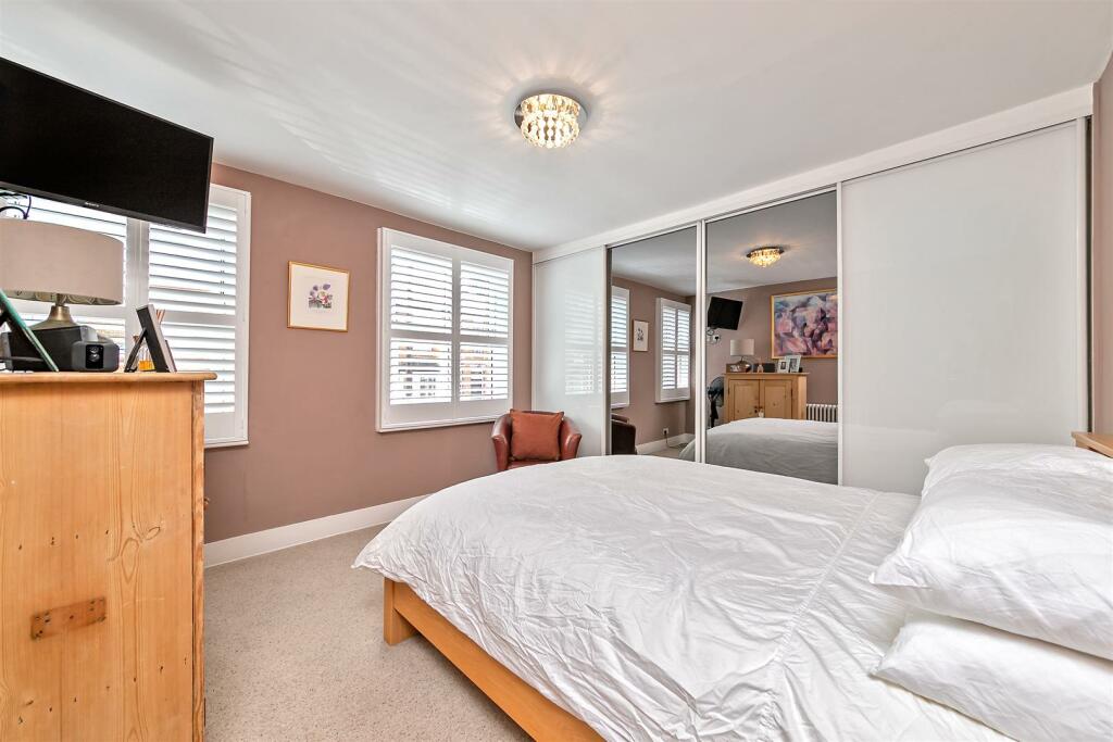Additional property image - West View Road, St Albans
