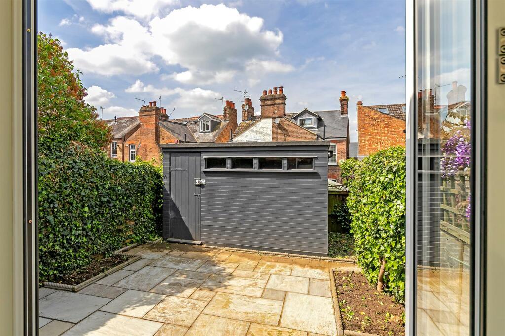 Additional property image - West View Road, St Albans