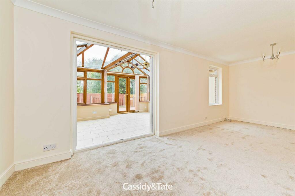 Additional property image - Stanton Close, Jersey Farm, St Albans