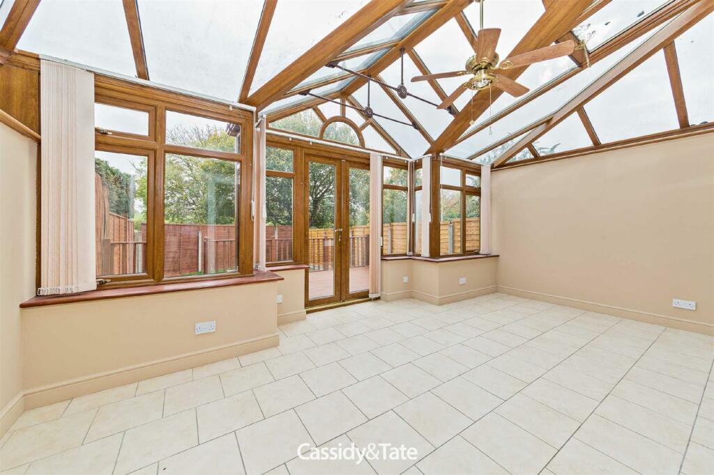 Additional property image - Stanton Close, Jersey Farm, St Albans