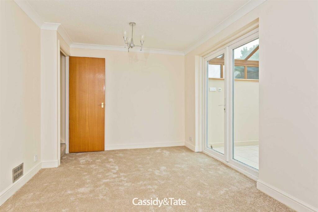Additional property image - Stanton Close, Jersey Farm, St Albans