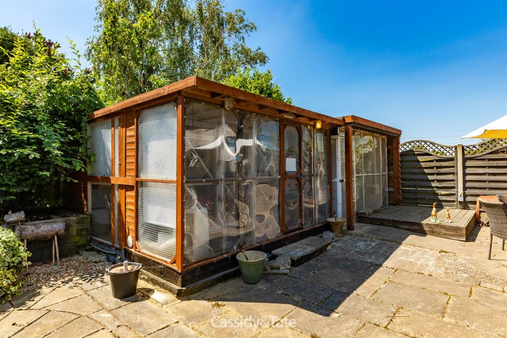 Additional property image - Noke Lane, St. Albans