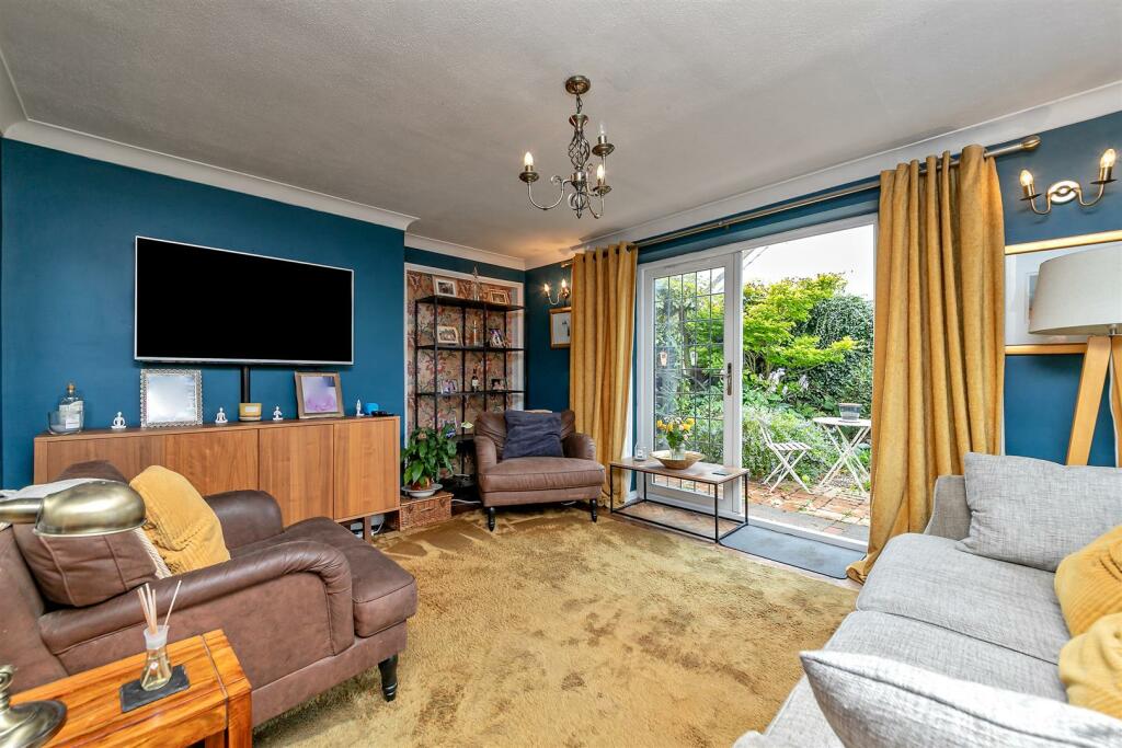 Additional property image - Roe Green Close, Hatfield