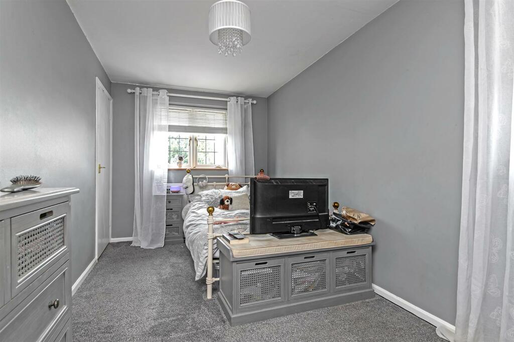 Additional property image - Roe Green Close, Hatfield