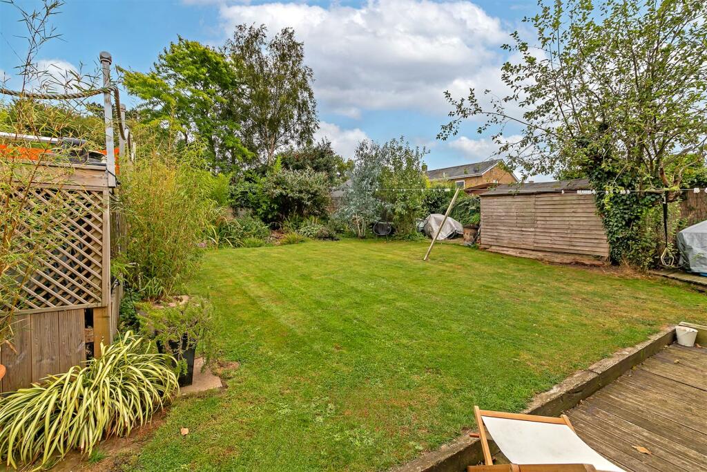 Additional property image - Roe Green Close, Hatfield
