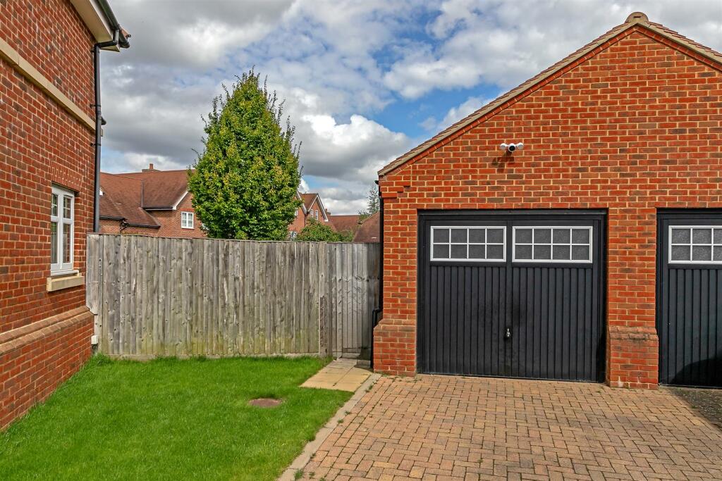 Additional property image - The Green, Kings Park, St. Albans