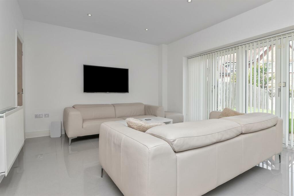 Additional property image - The Green, Kings Park, St. Albans