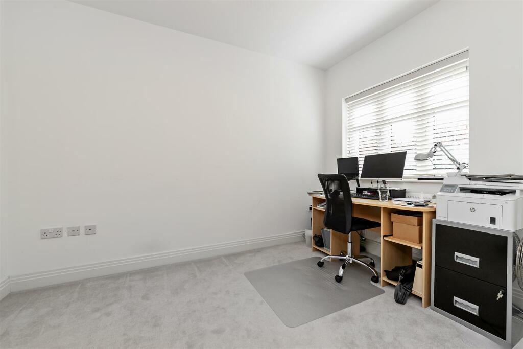 Additional property image - The Green, Kings Park, St. Albans
