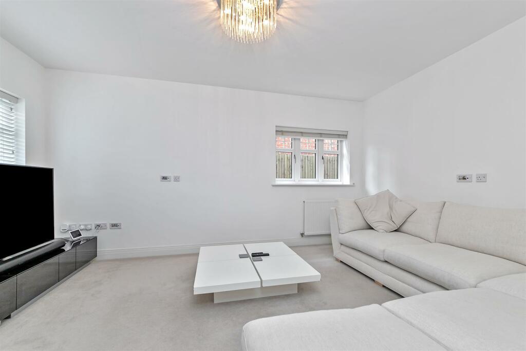 Additional property image - The Green, Kings Park, St. Albans