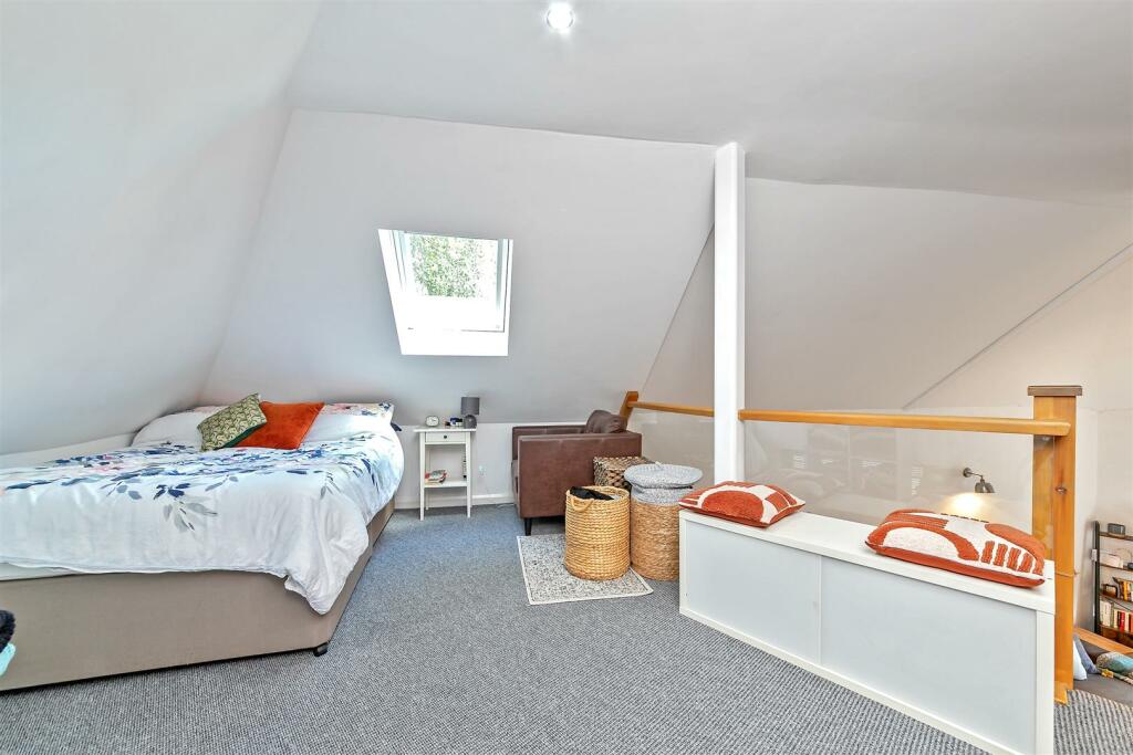 Additional property image - The Park, St. Albans