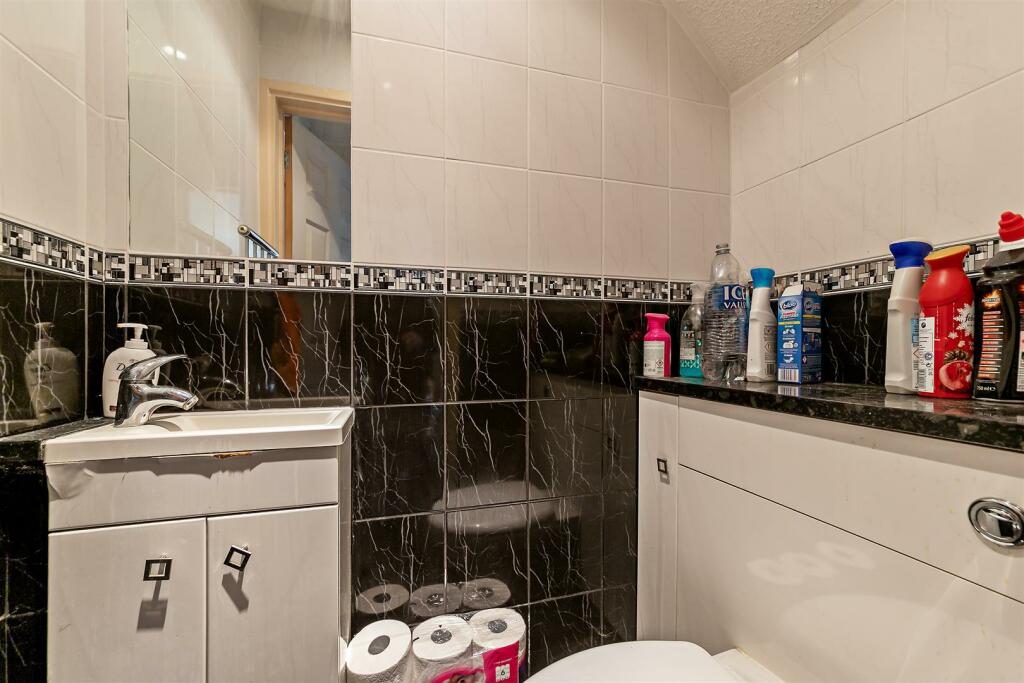 Additional property image - Pollicott Close, St. Albans