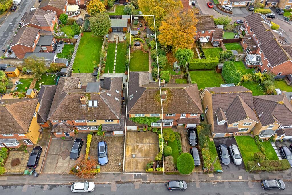Additional property image - Longacres, St. Albans