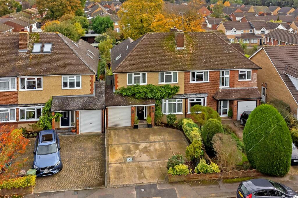 Additional property image - Longacres, St. Albans
