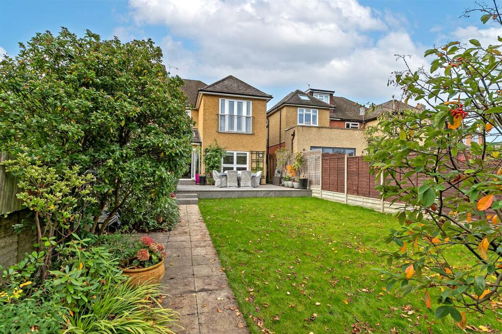 Additional property image - Longacres, St. Albans