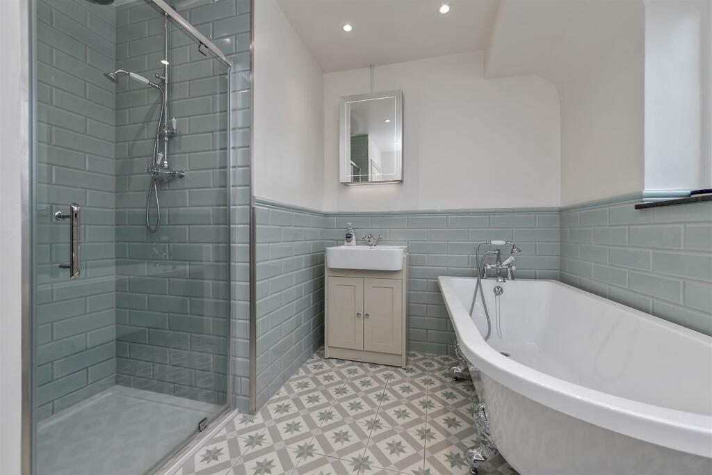 Additional property image - Kay Walk, St. Albans