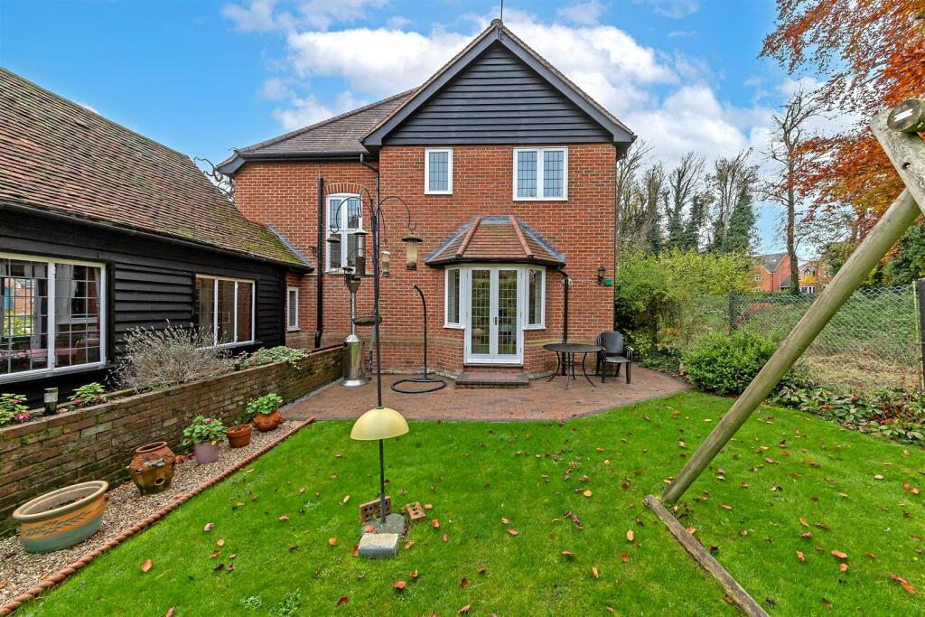Additional property image - Kay Walk, St. Albans