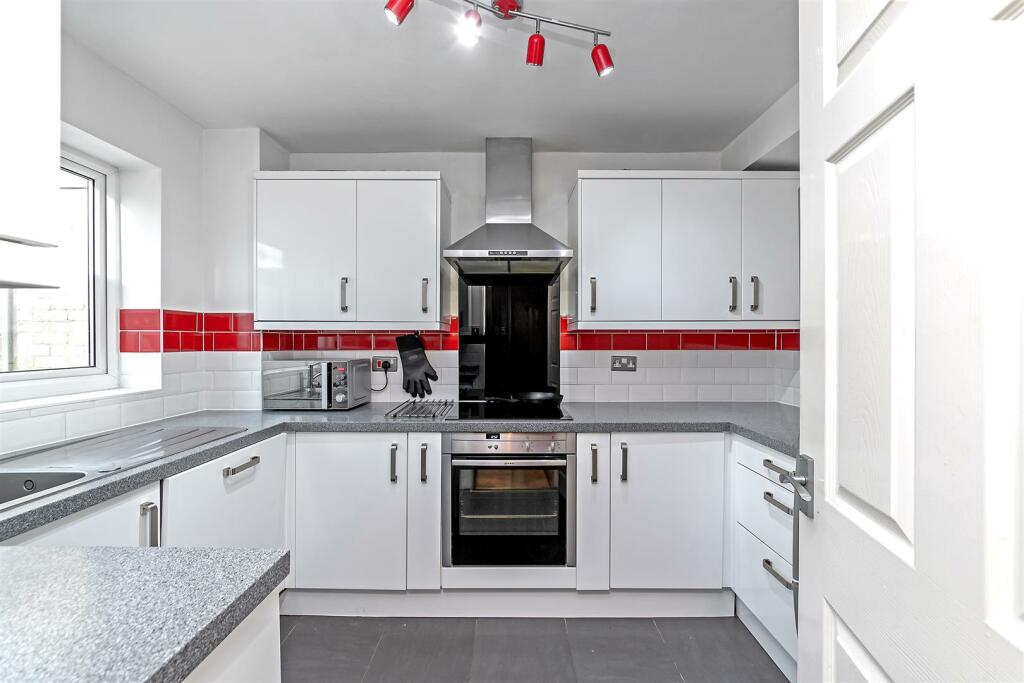 Additional property image - Beverley Gardens, St. Albans