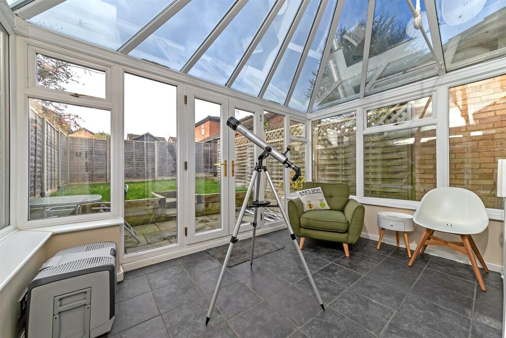 Additional property image - Beverley Gardens, St. Albans