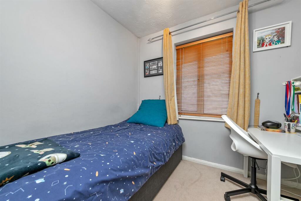 Additional property image - Beverley Gardens, St. Albans