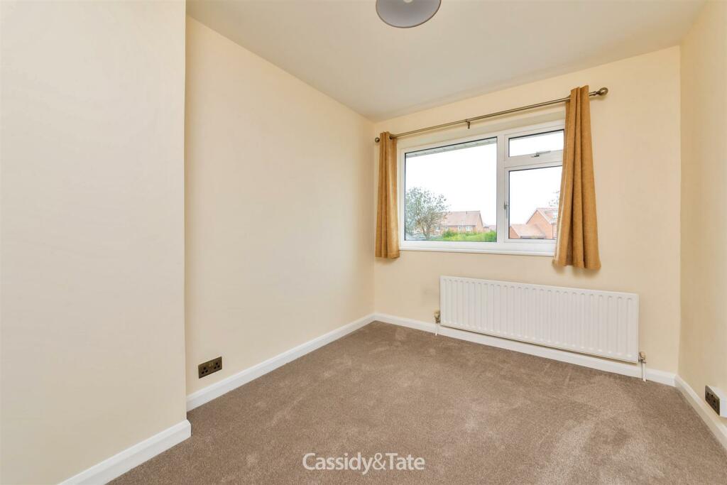Additional property image - Oaklands Lane, Smallford