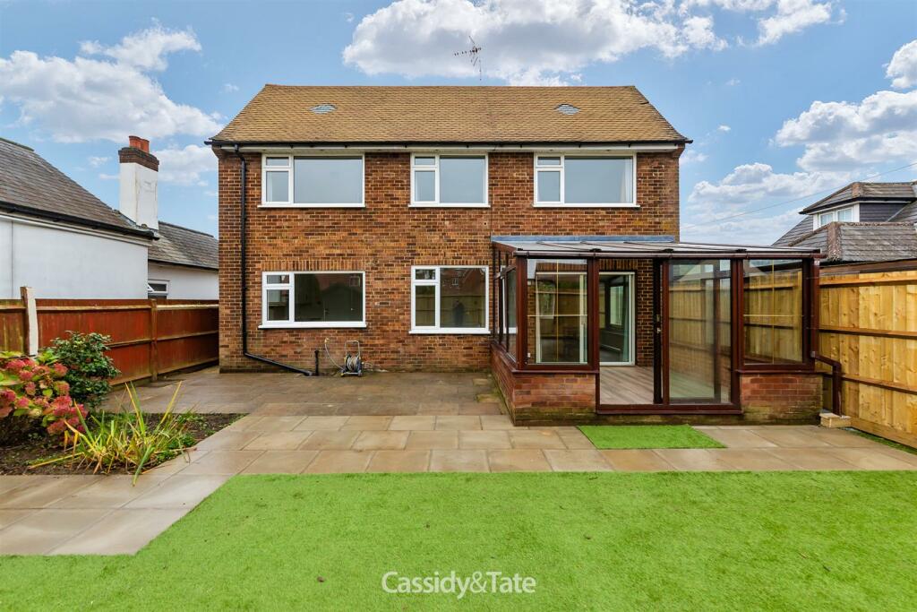 Additional property image - Oaklands Lane, Smallford