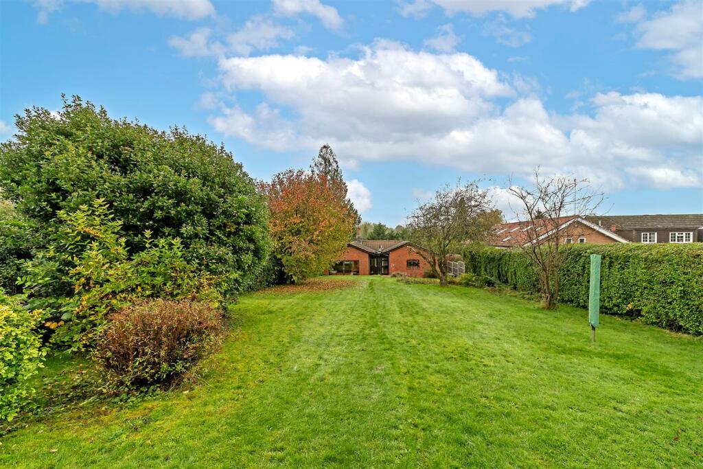 Additional property image - St. Albans Road, Sandridge, St. Albans