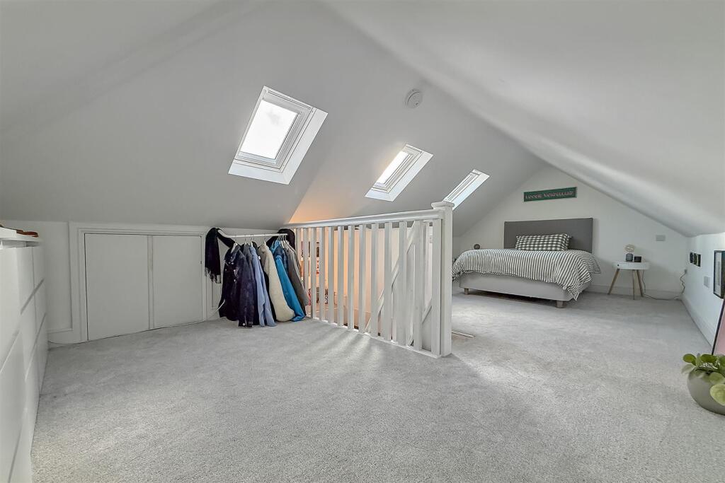 Additional property image - Sandridge, St Albans